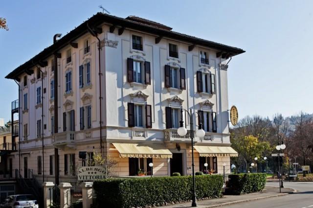 Albergo Vittoria سالسوماجّوري تيرمي المظهر الخارجي الصورة